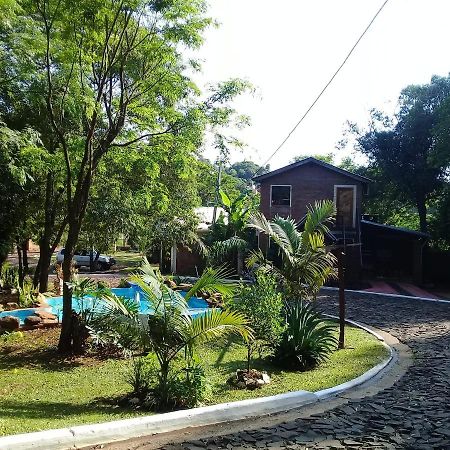 Hotel Cabanas Y Boungalow Don Oscar Encarnación Exterior foto